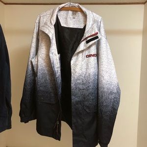 Cinch windbreaker, men’s large